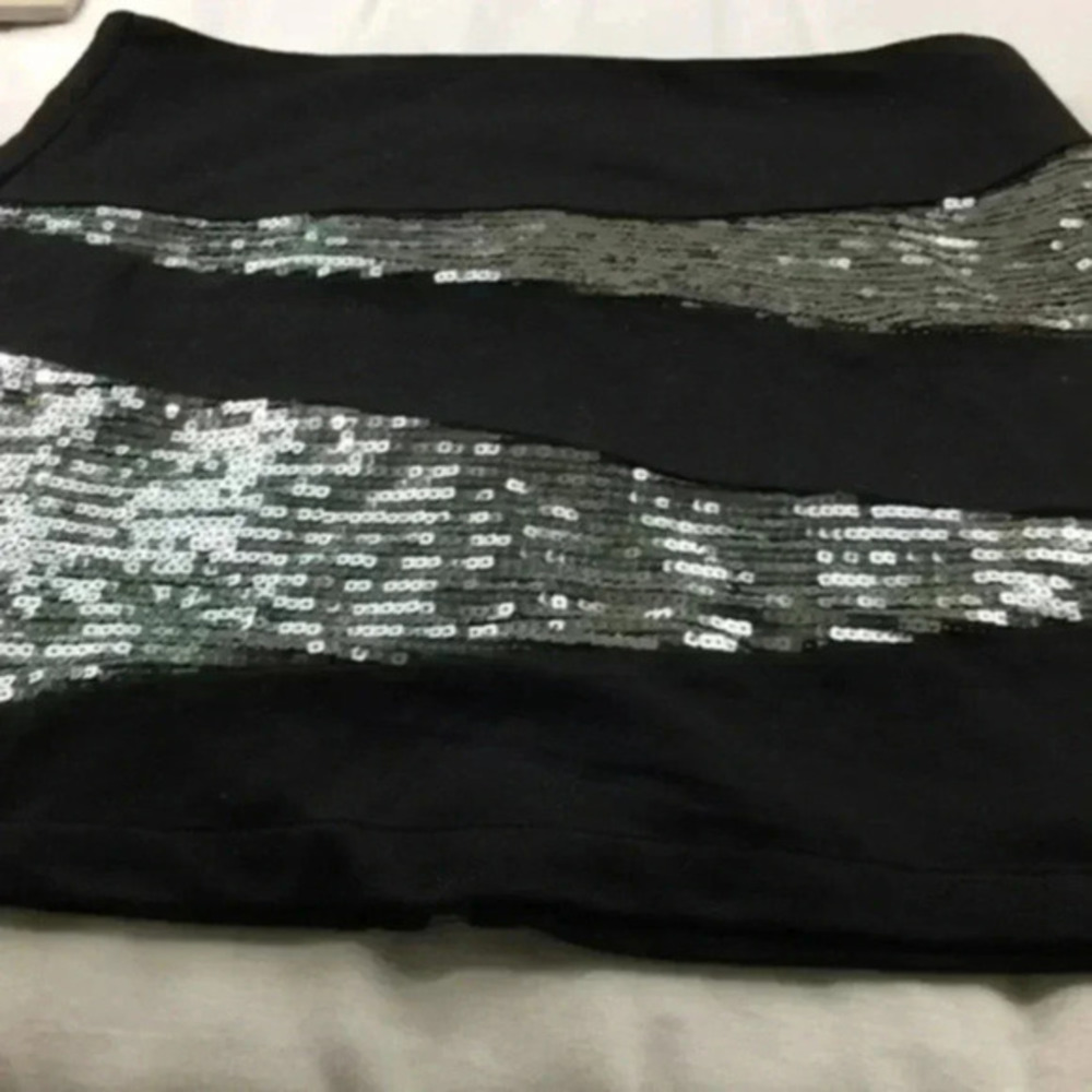 Forever 21 ladies skirt LG